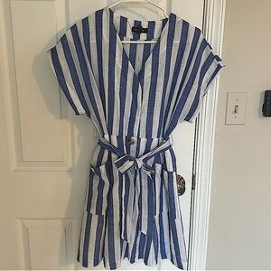 Racheal Size Medium V-Neck Blue & White Stripe Button Front Mini Dress